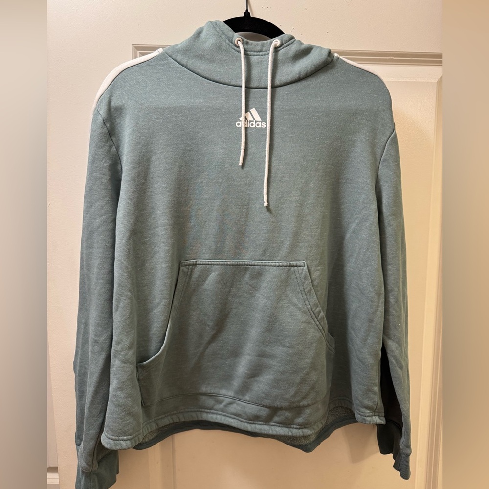 Adidas Sweatshirt